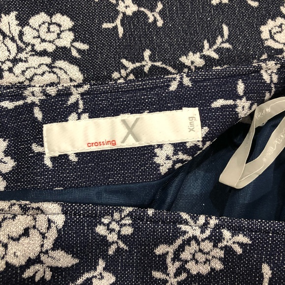 Beautiful two piece set dress - Picture 3 of 7